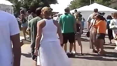 upskirt nice pussy